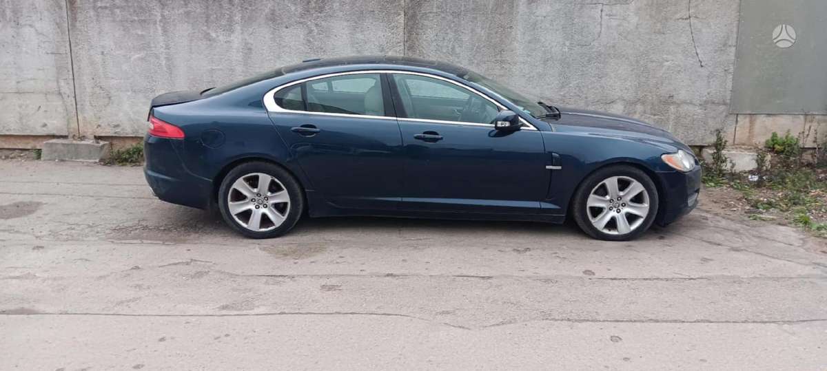 Jaguar XF for parts