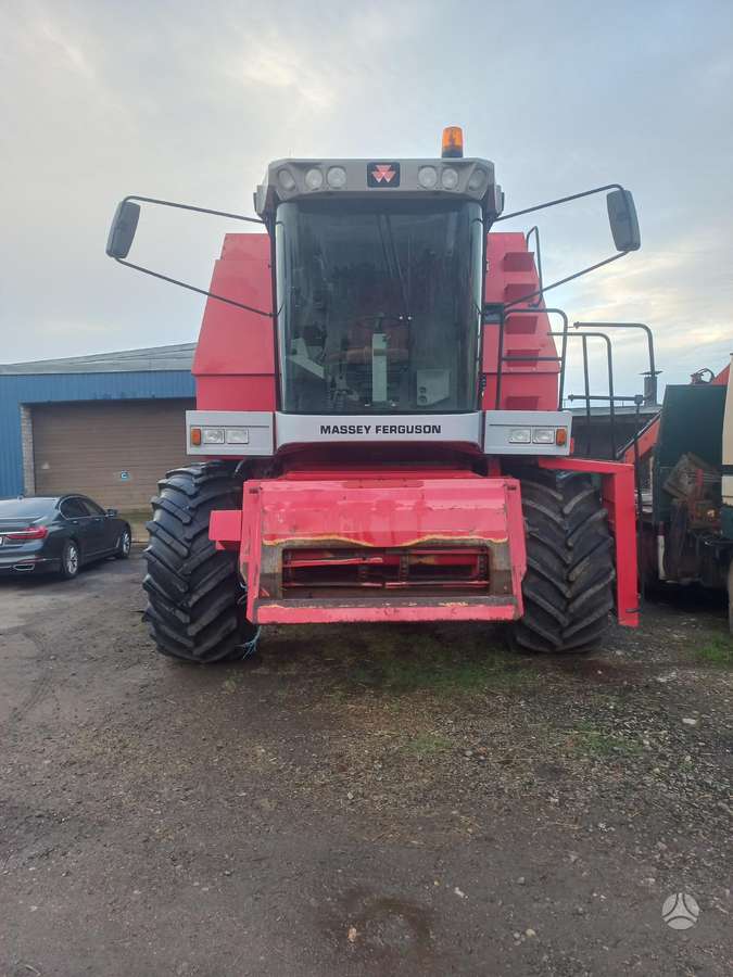 Massey Ferguson 38, kombainai
