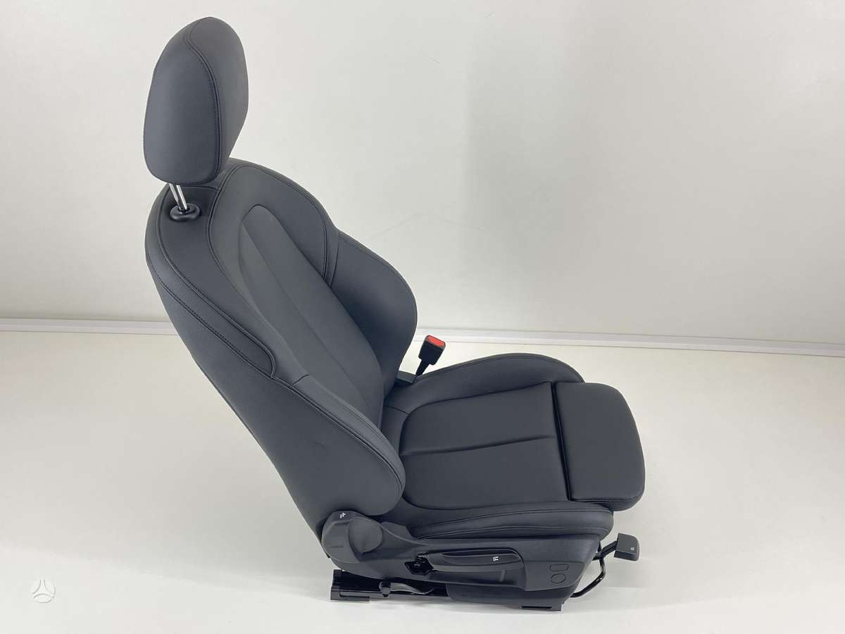 BMW 2 serija dalimis