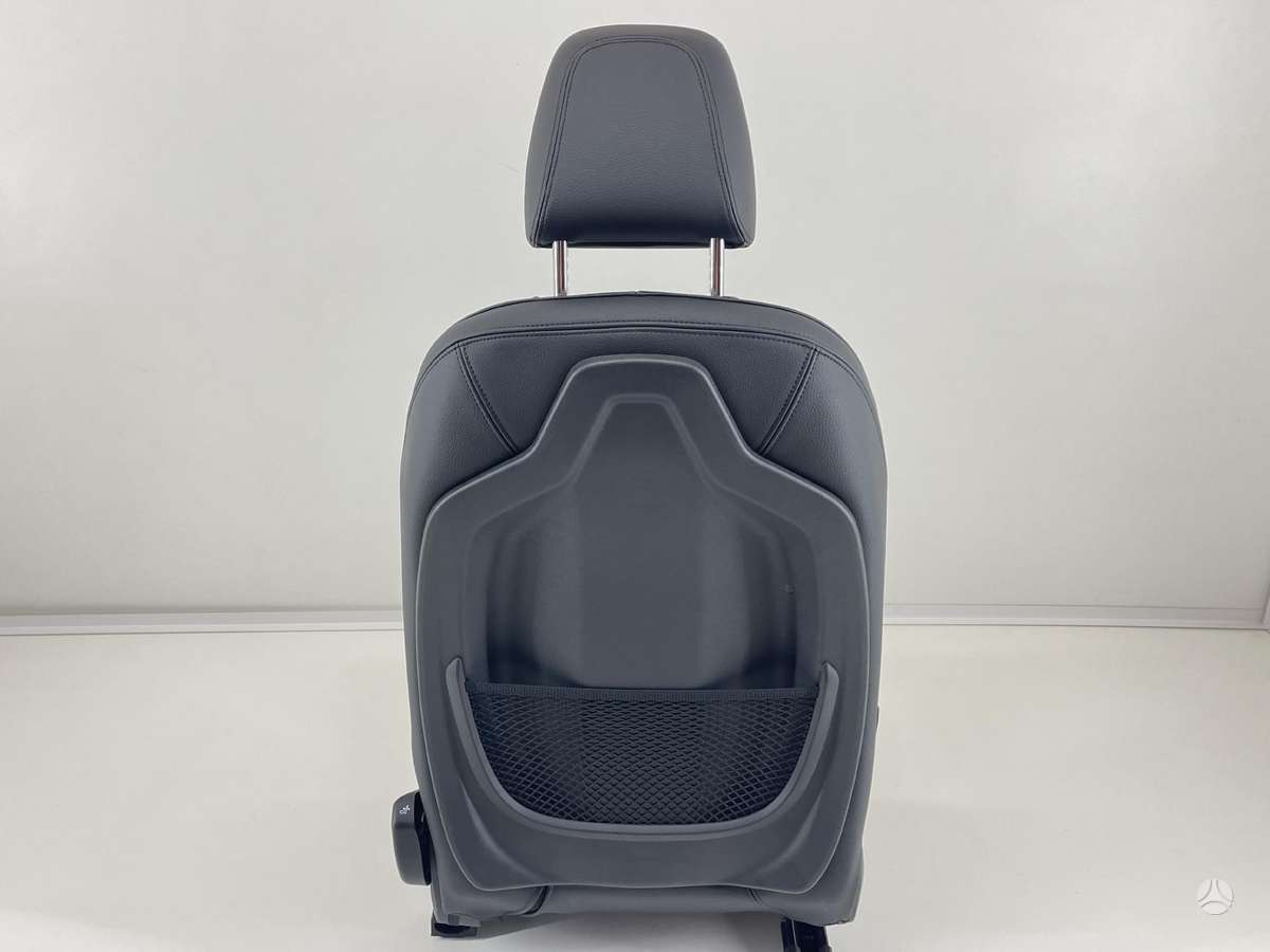 BMW 2 serija dalimis