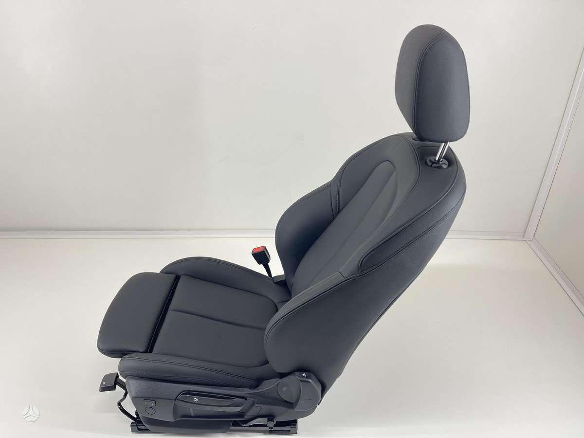 BMW 2 serija dalimis