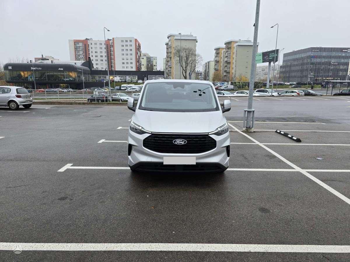 Ford Tourneo Custom, passenger minibus