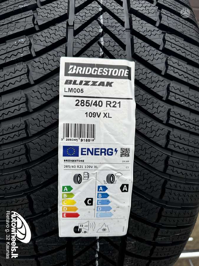 Bridgestone Blizzak LM005, winter 285/45 R21