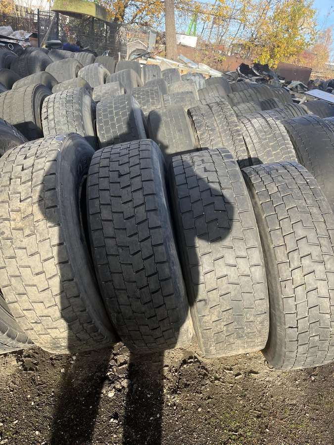 Michelin, all-season 315/80 R22
