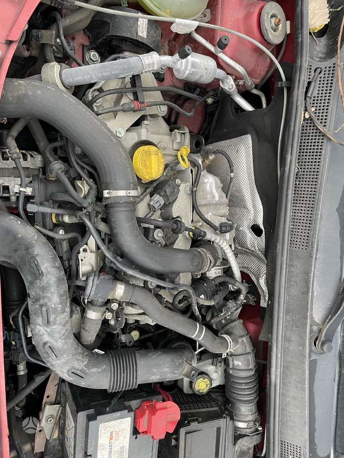Dacia Sandero rezerves daļās