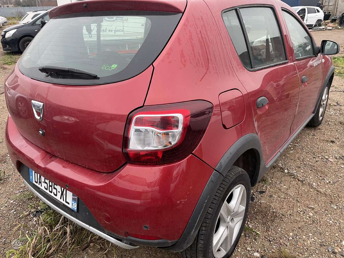 Dacia Sandero rezerves daļās