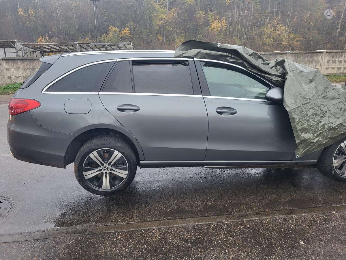 Mercedes-Benz C klasė по частям