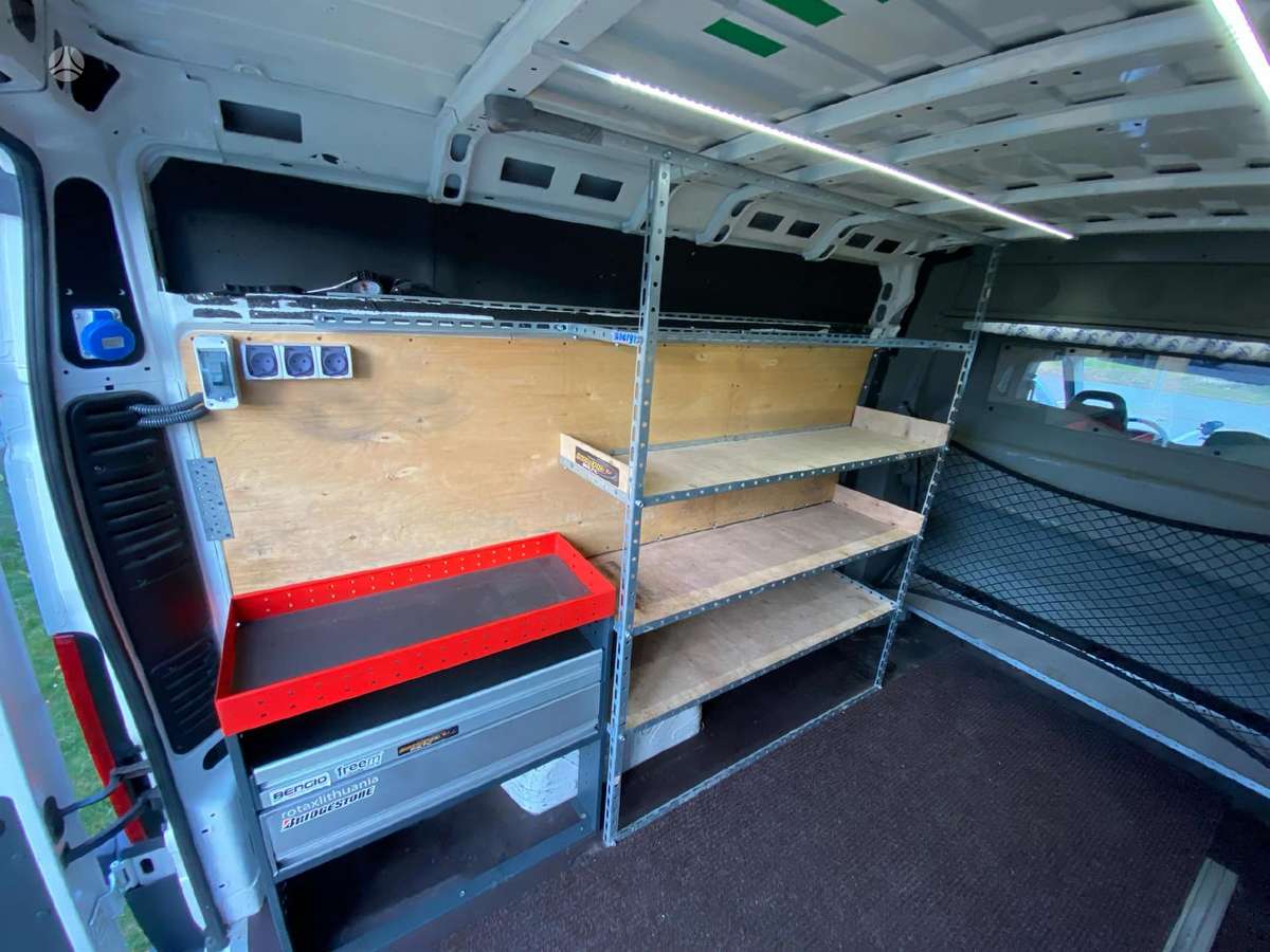 Peugeot Boxer, passenger minibus