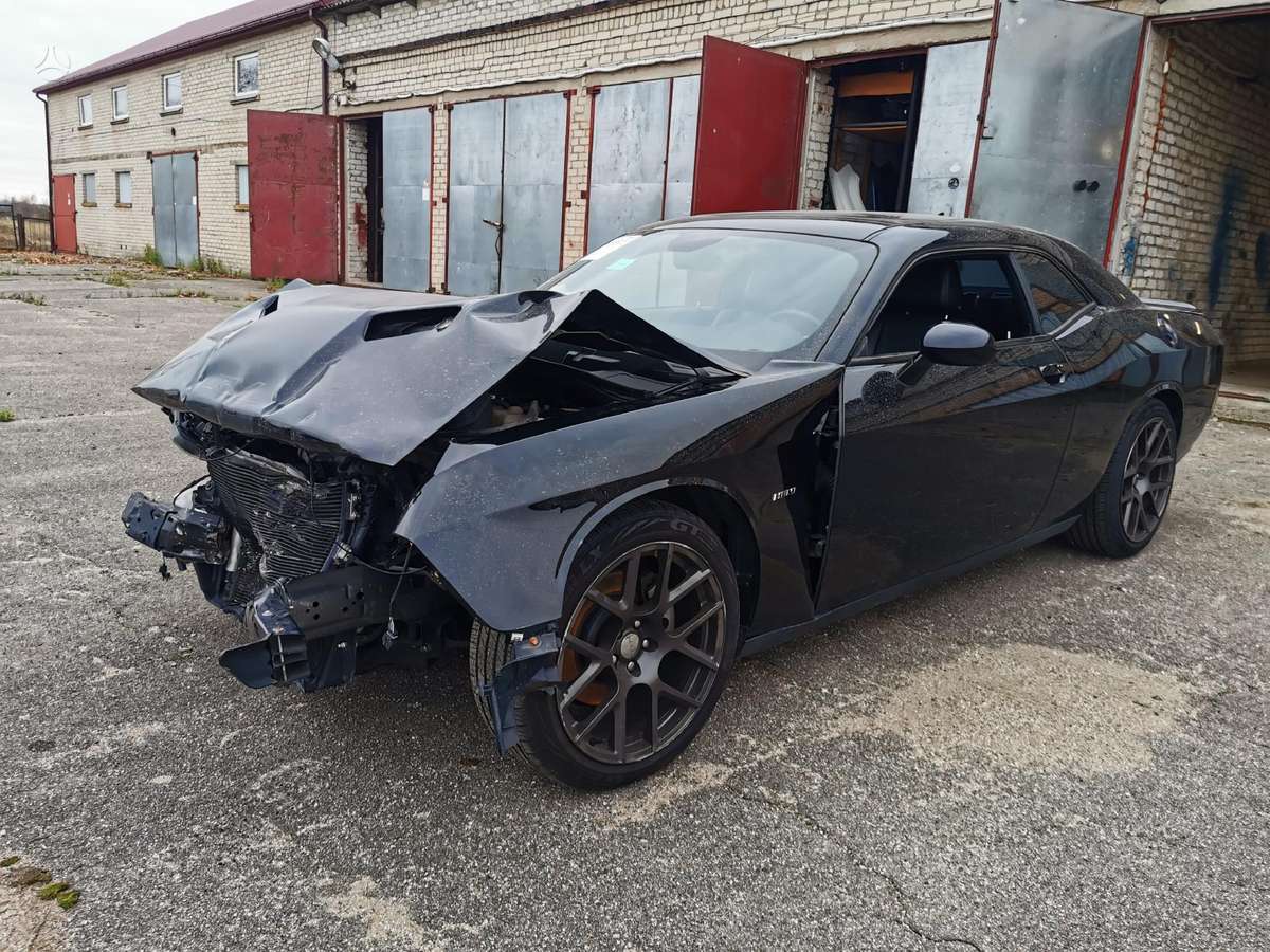 Dodge Challenger