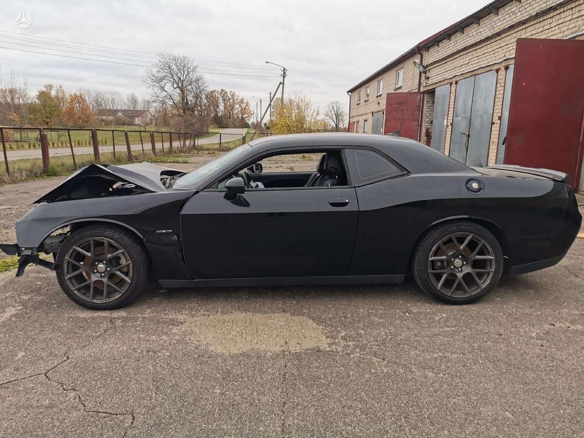 Dodge Challenger