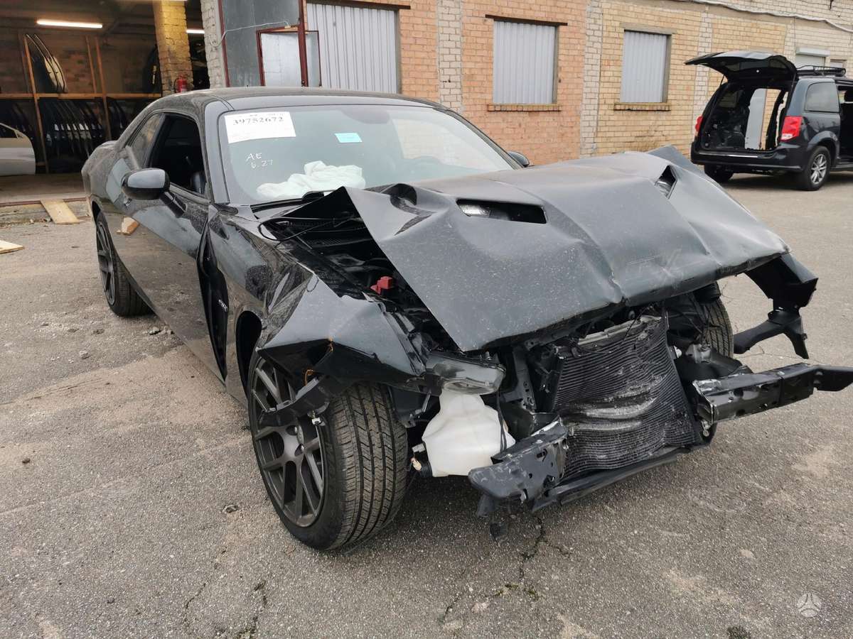 Dodge Challenger