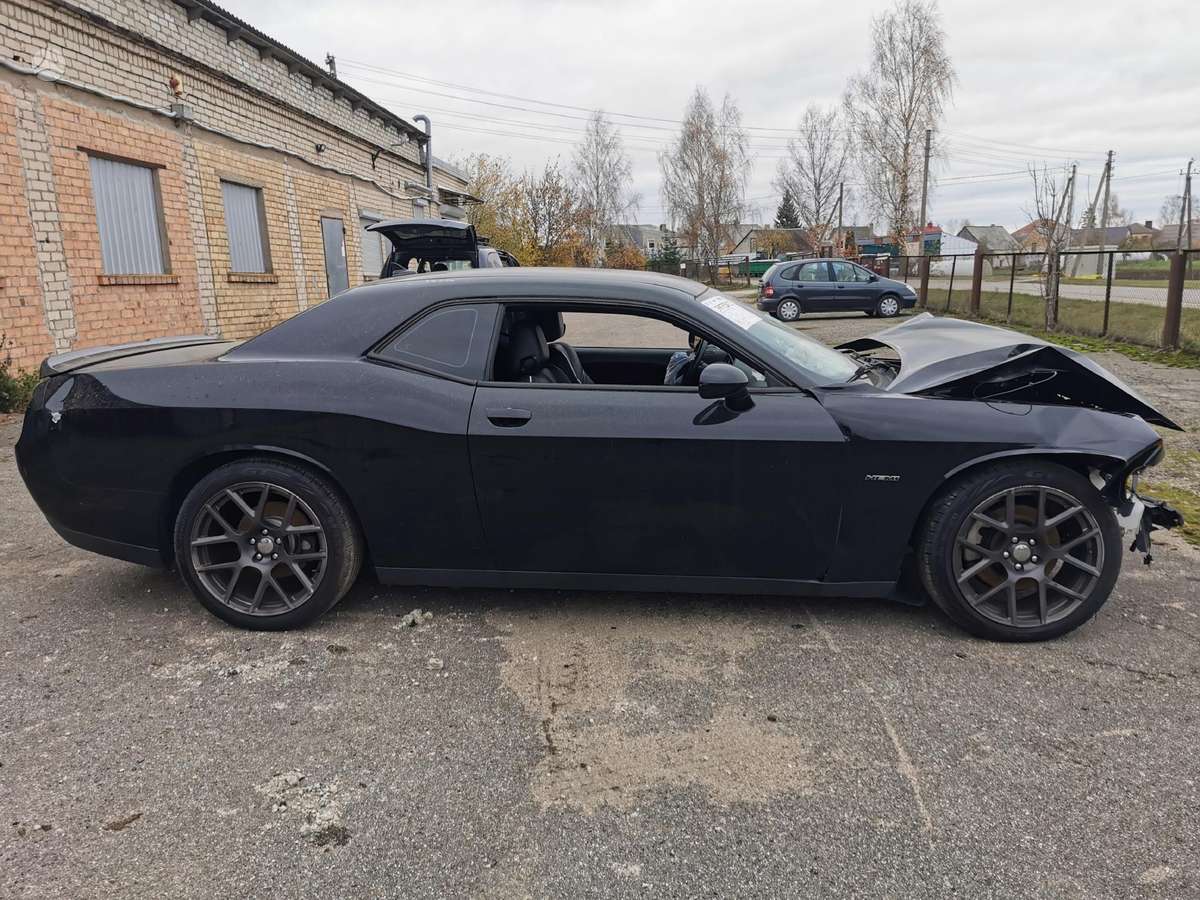 Dodge Challenger