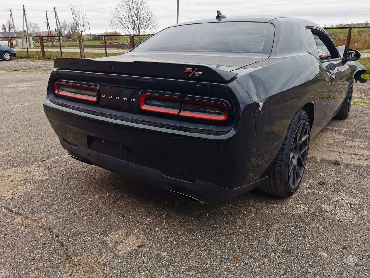 Dodge Challenger