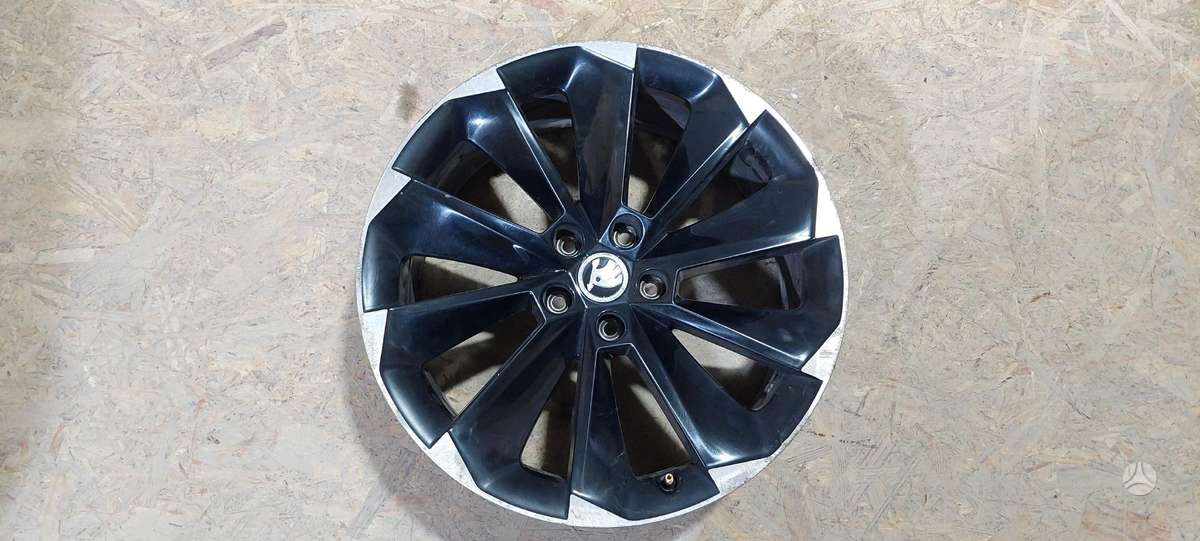 Skoda Superb, 3V0601025S, Cen21285