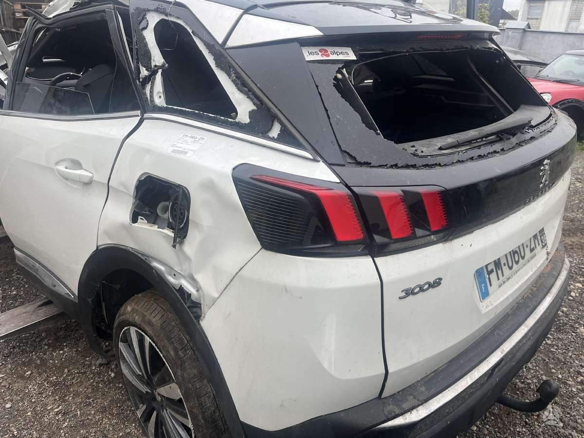 Peugeot 3008 по частям. Dalimis