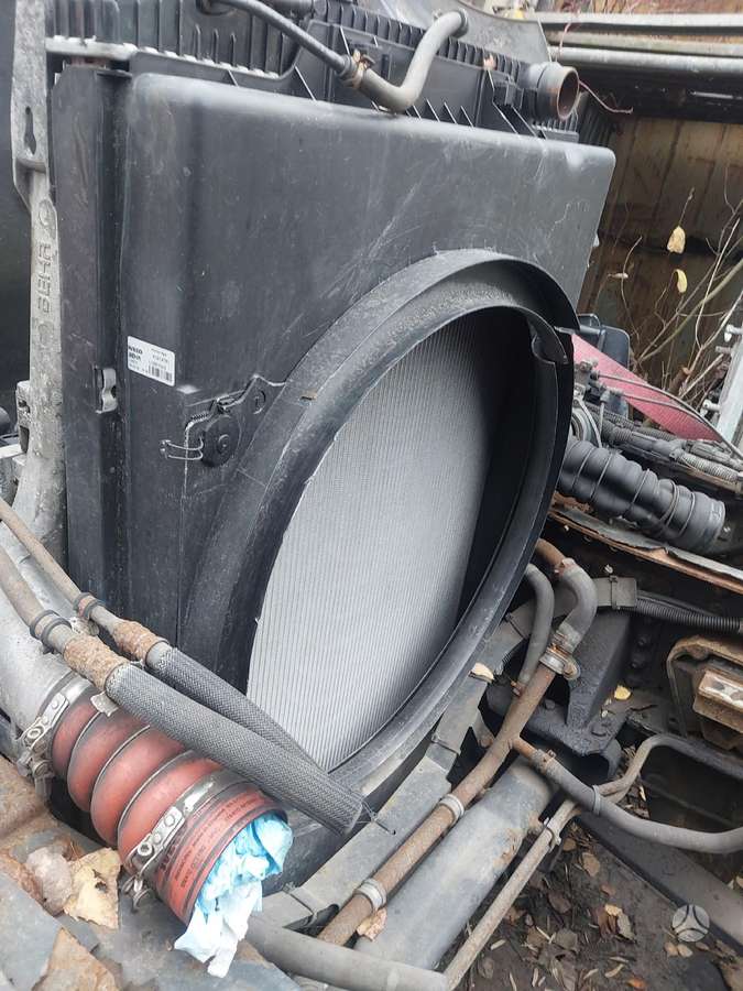 Iveco Stralis visos dalys, тягачи