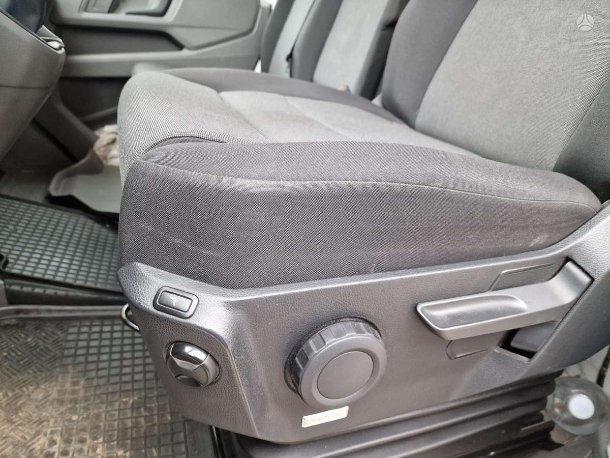 Volkswagen CRAFTER, cargo vans