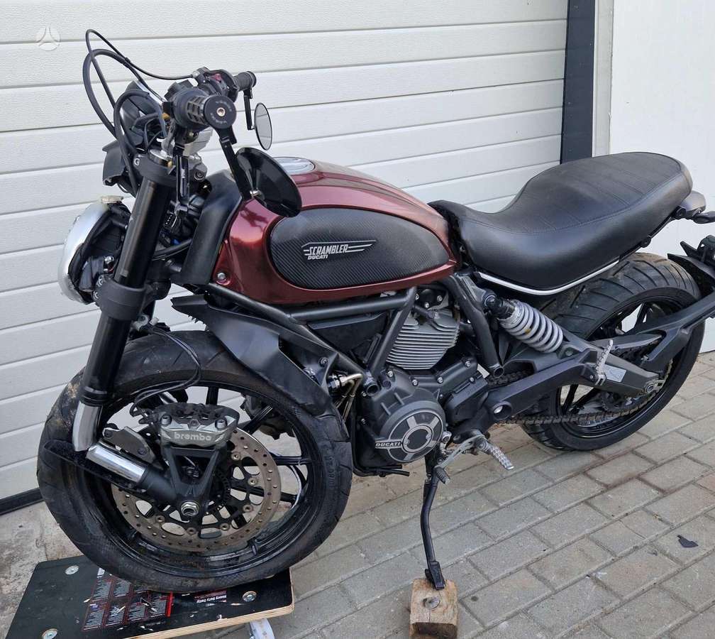 Ducati Scrambler, street / classic