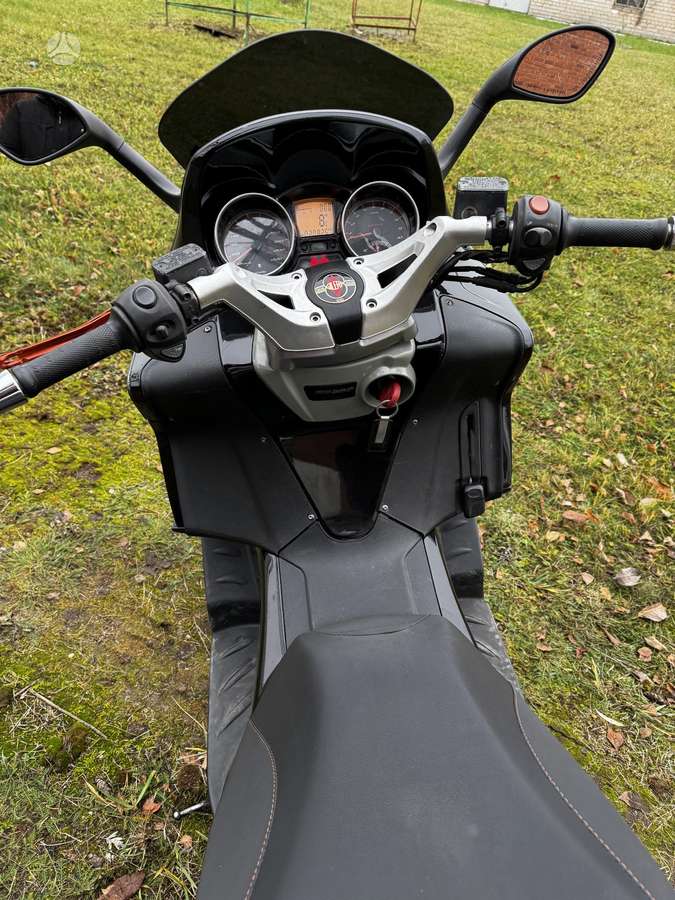 Gilera GP 800 839cc, мотороллеры / мопеды
