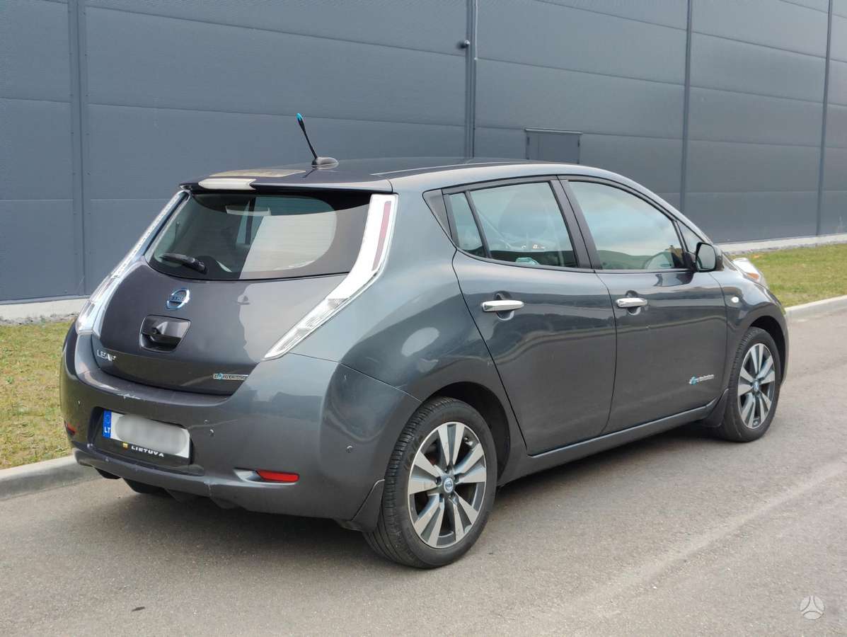 Nissan Leaf, 24 kWh, hatchback