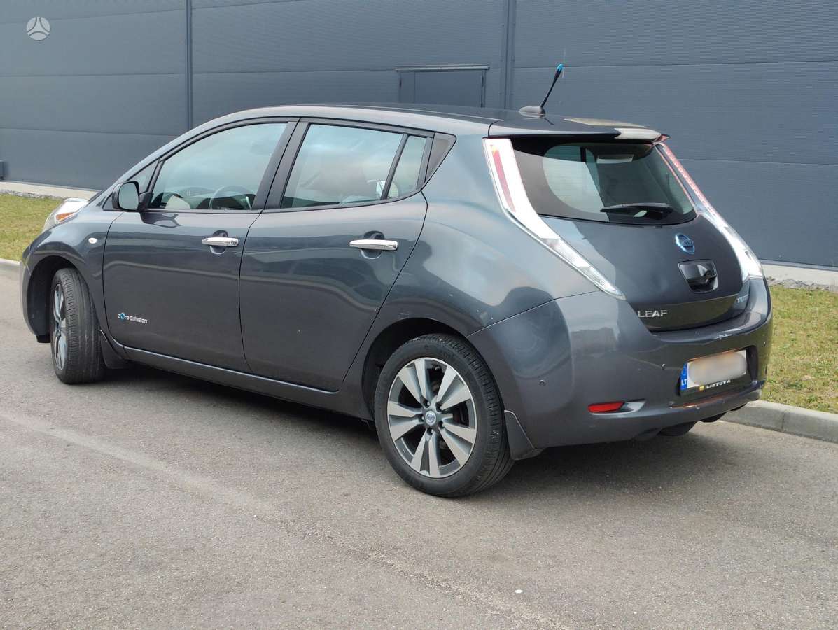 Nissan Leaf, 24 kWh, hatchback
