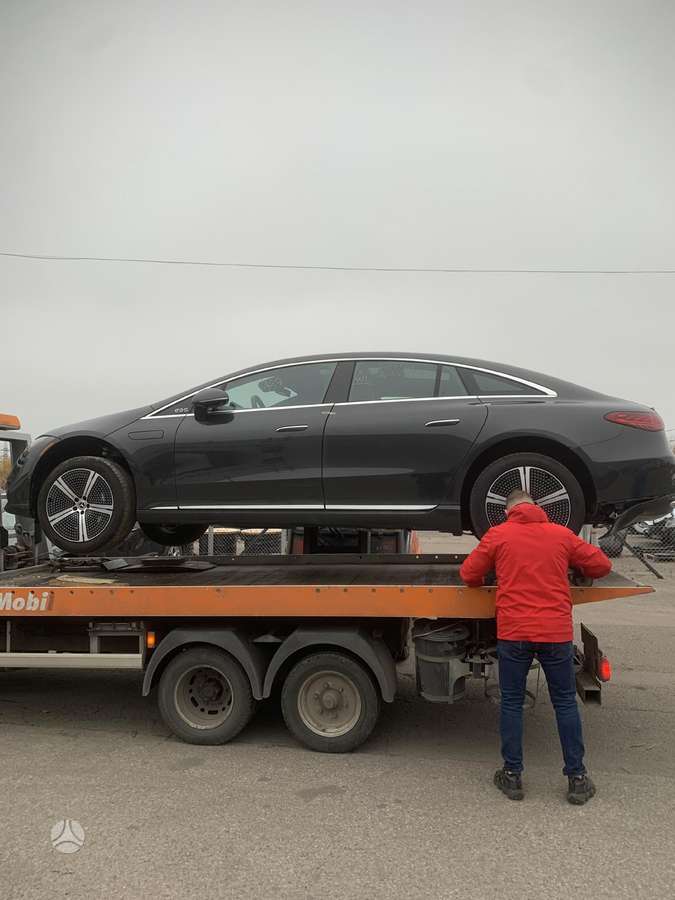 Mercedes-Benz EQS kėbulo dalys