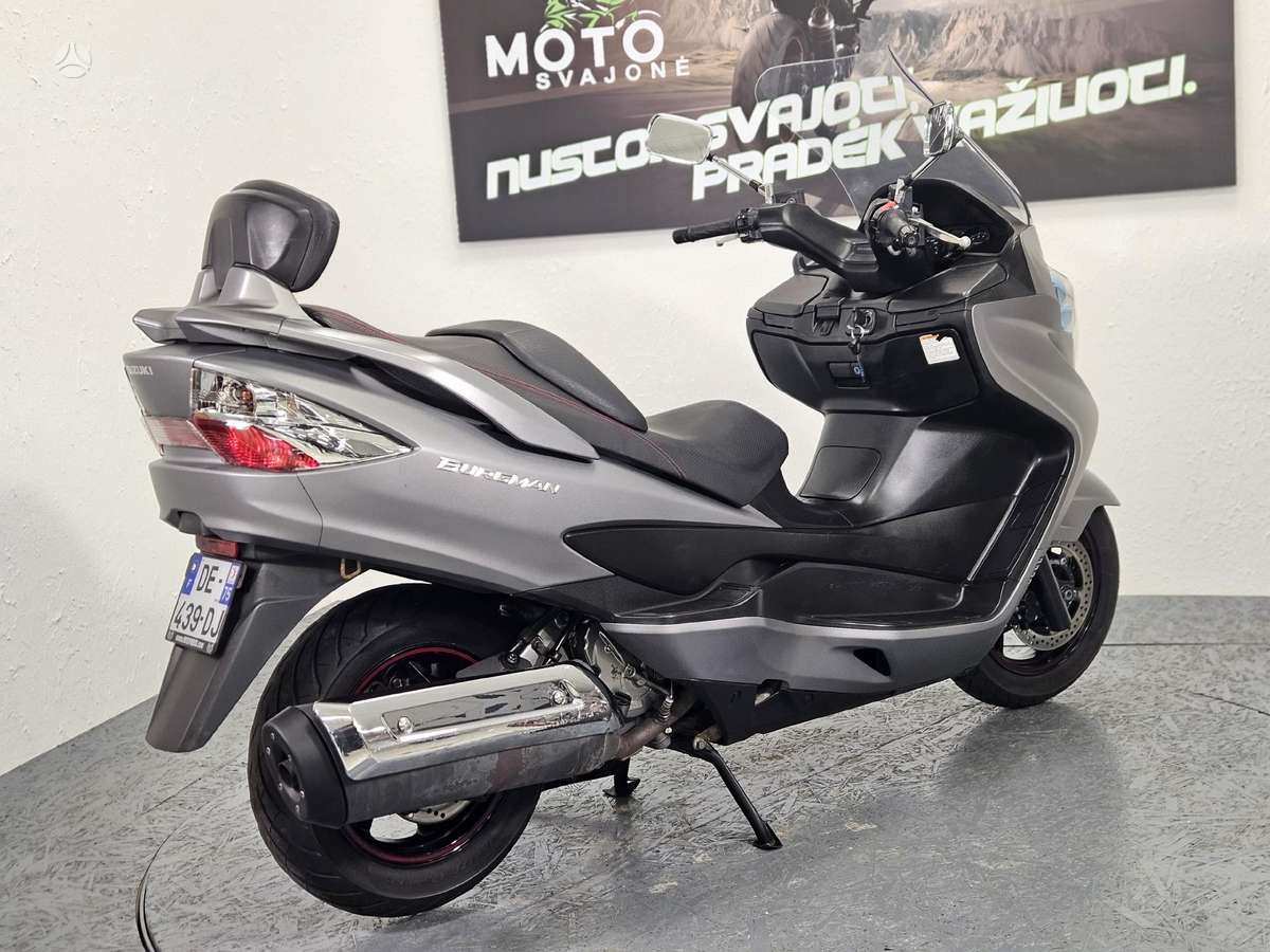Suzuki Burgman 400cc, мотороллеры / мопеды