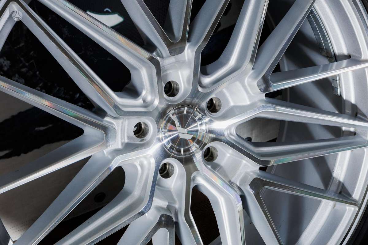 -Kita- Lexus, light alloy, R22