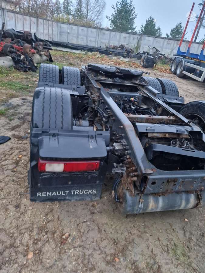 Renault T, semi-trailer trucks