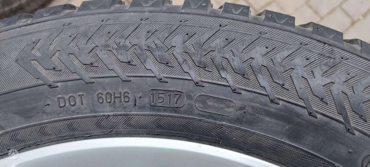 Nokian, зимние 235/55 R18