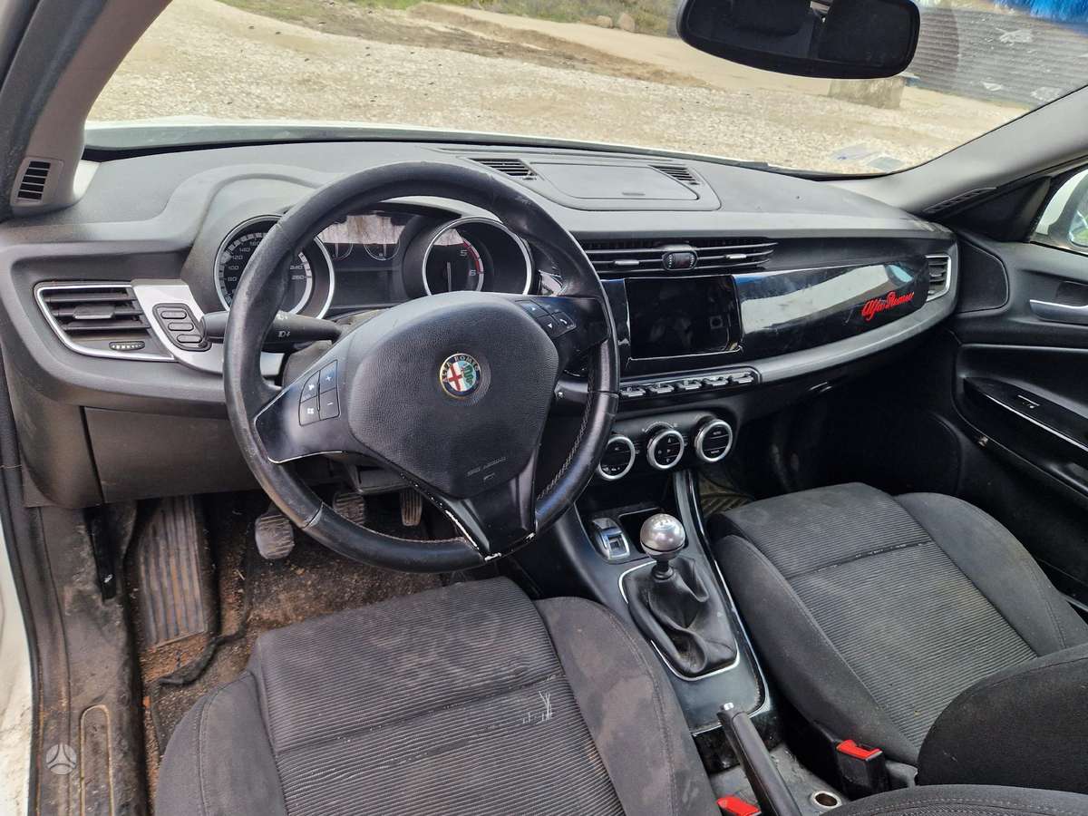 Alfa Romeo Giulietta по частям