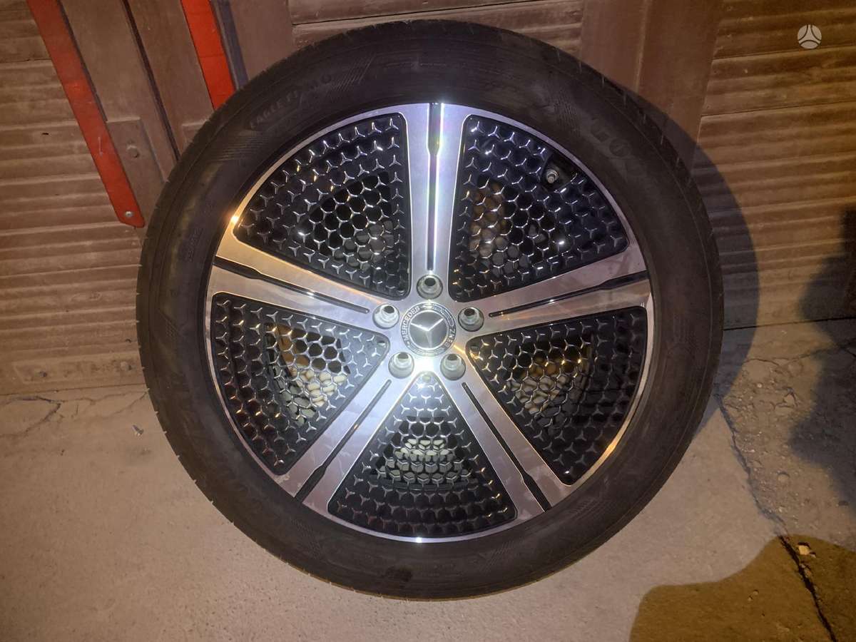 Mercedes-Benz EQS kėbulo dalys