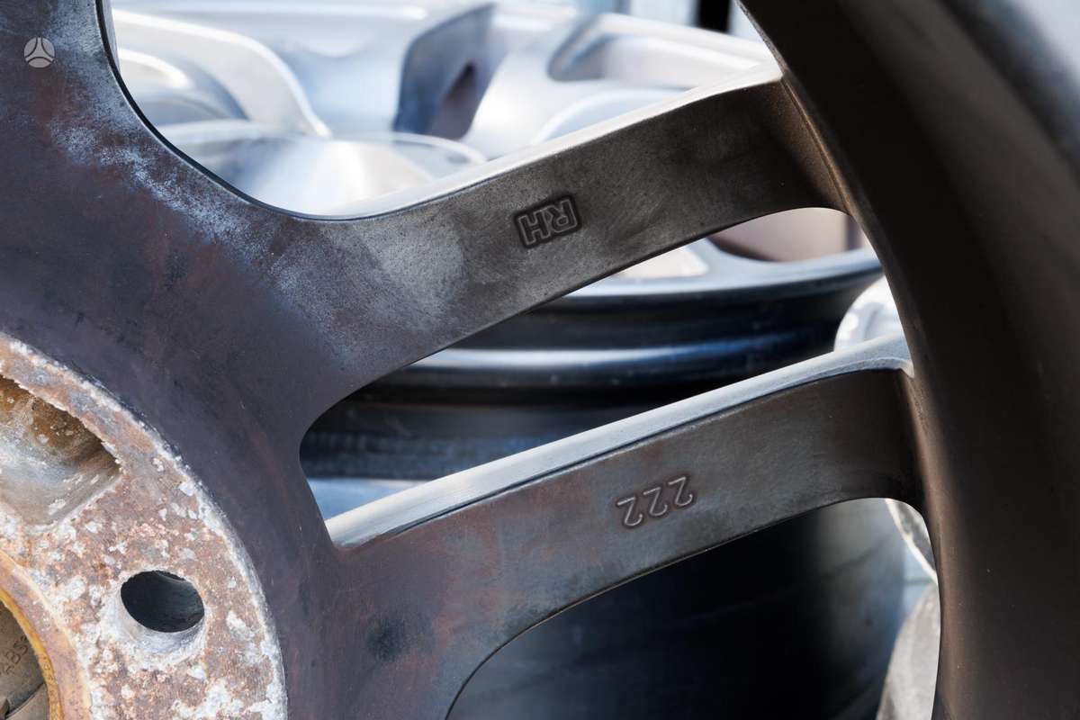 -Kita- Audi, light alloy, R17