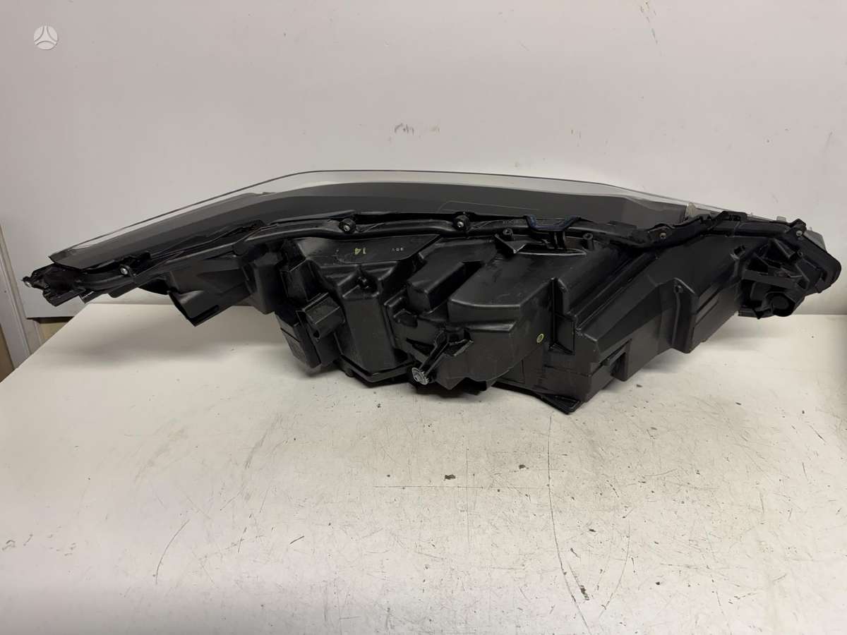 Lexus RX klasė gaismas