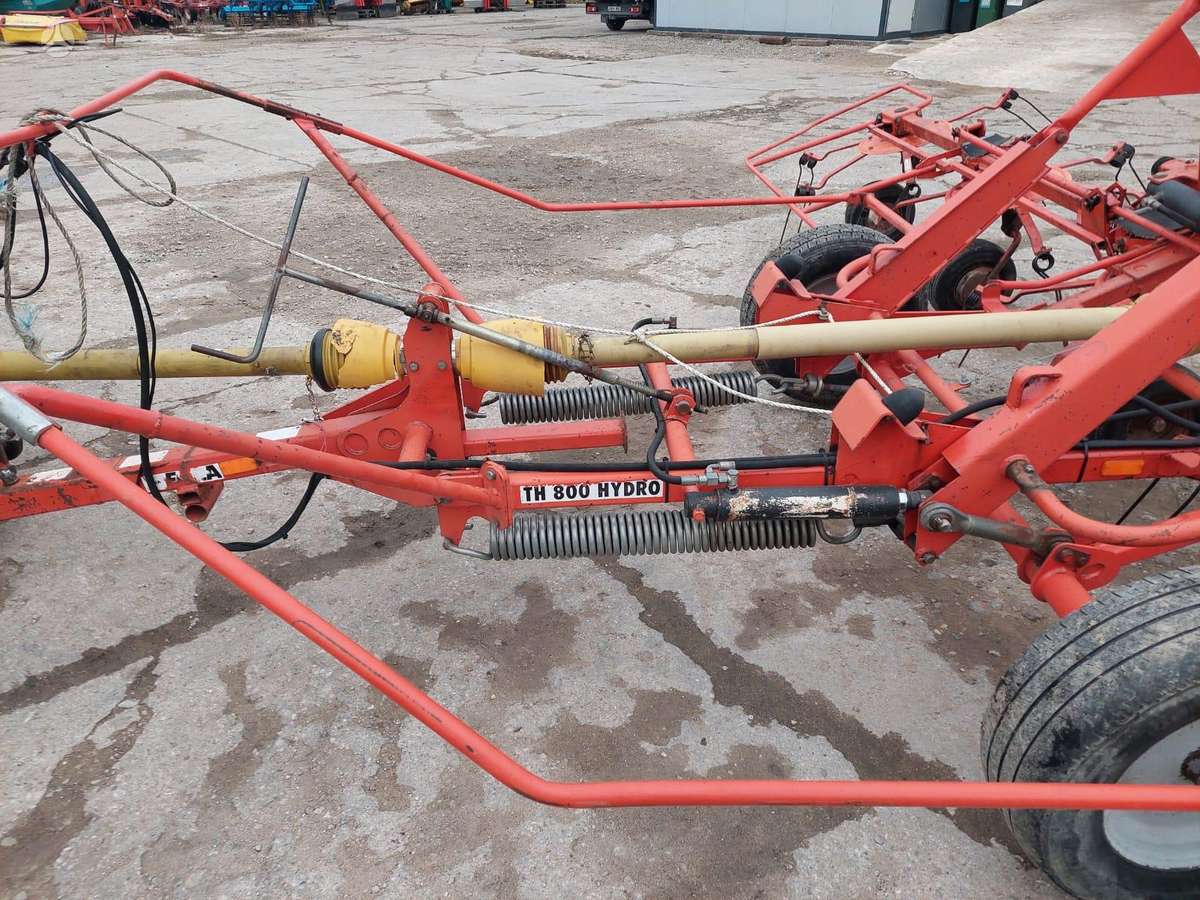 Fella TH800 TRANS, tedders