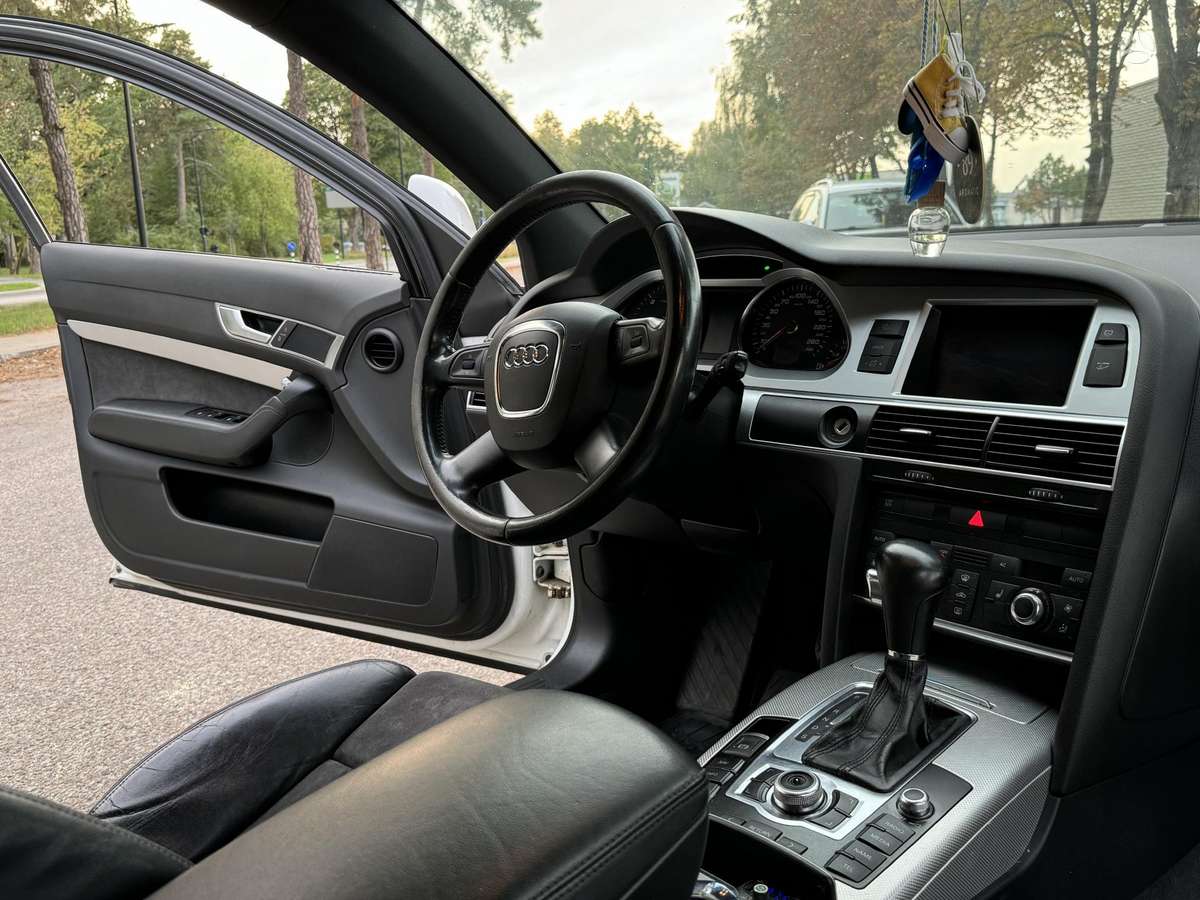 Audi A6, 2.0 l., universalas