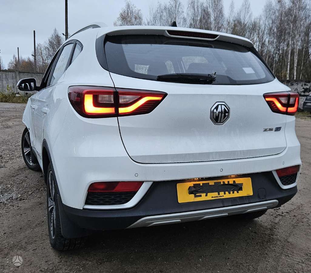 MG ZS