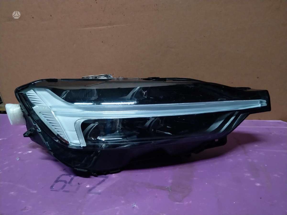 Volvo XC60 body parts