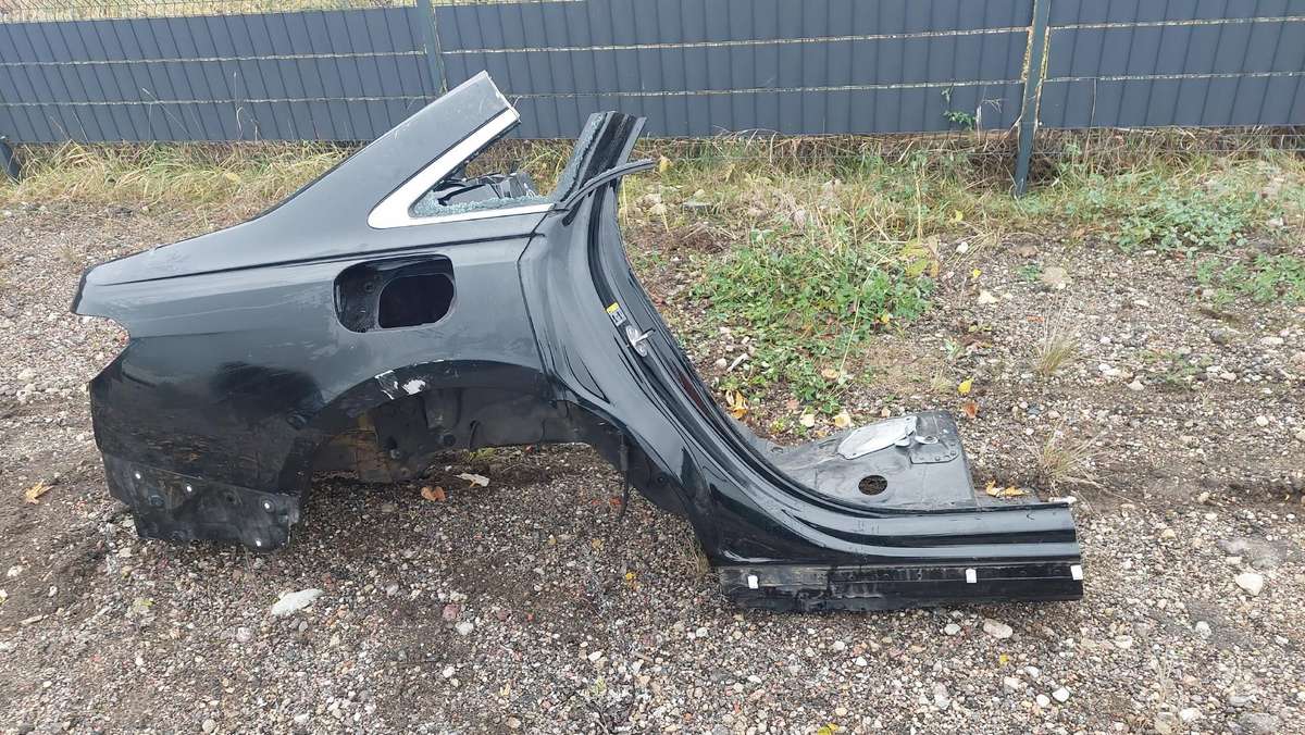 Audi A8, 4n0810652c