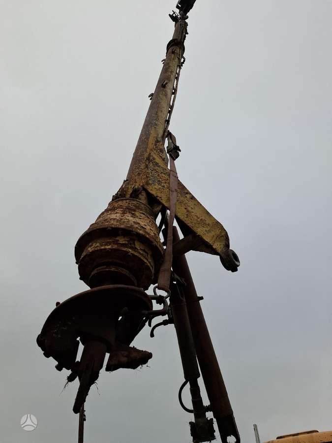 GAZ 66, drilling machine