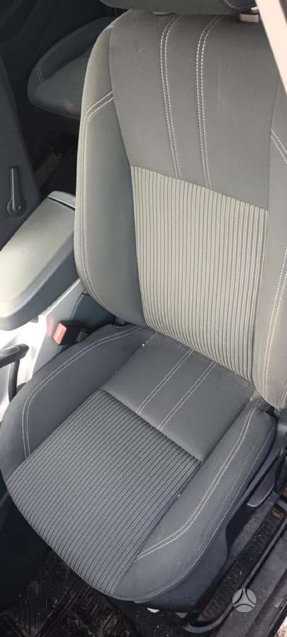 Ford Grand C-MAX по частям