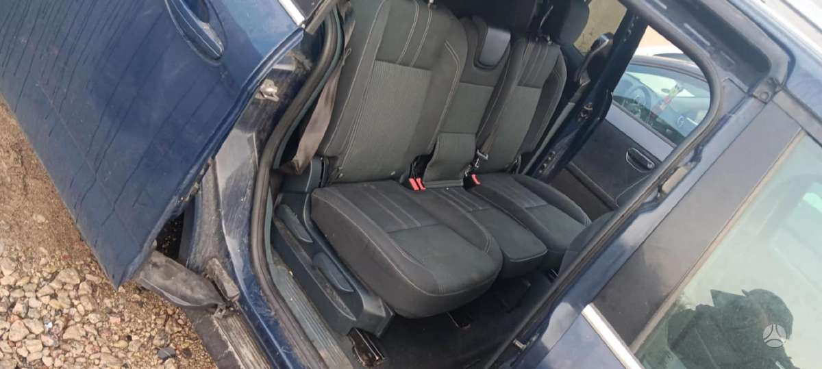 Ford Grand C-MAX rezerves daļās