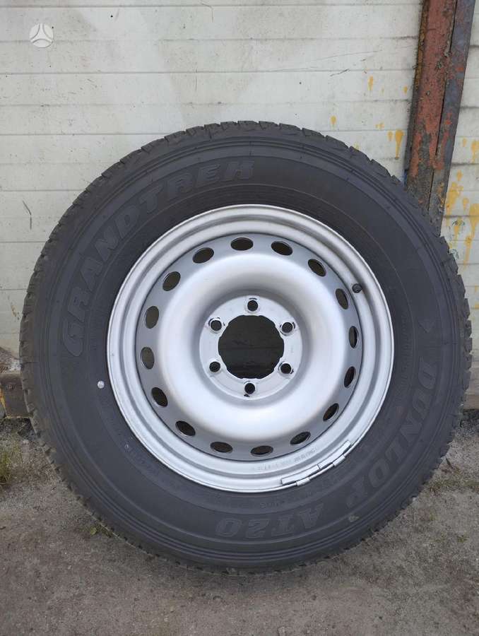 Toyota Hilux амортизатор