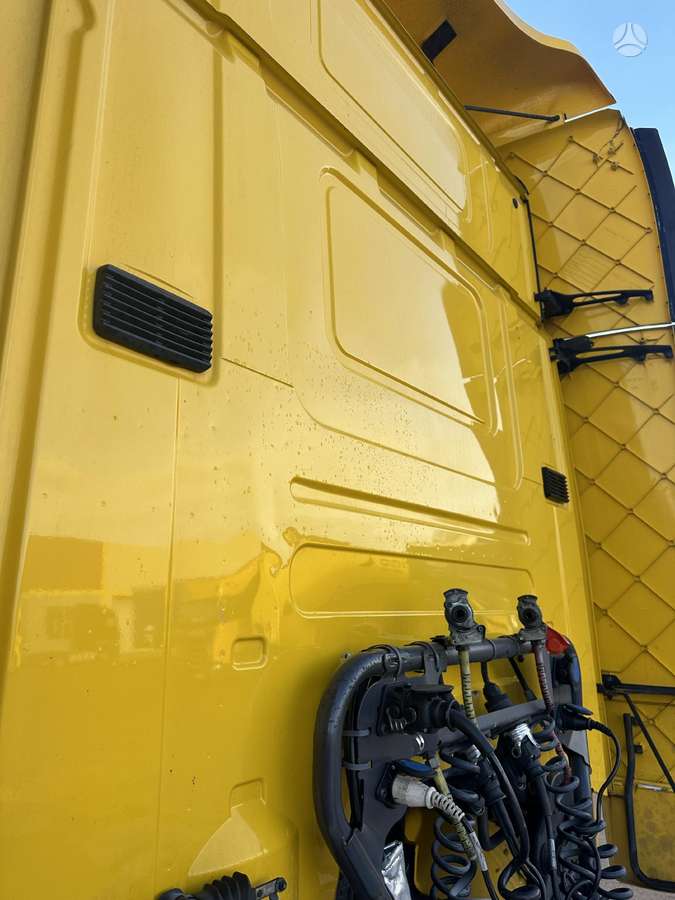 Scania R 450, double sleeper
