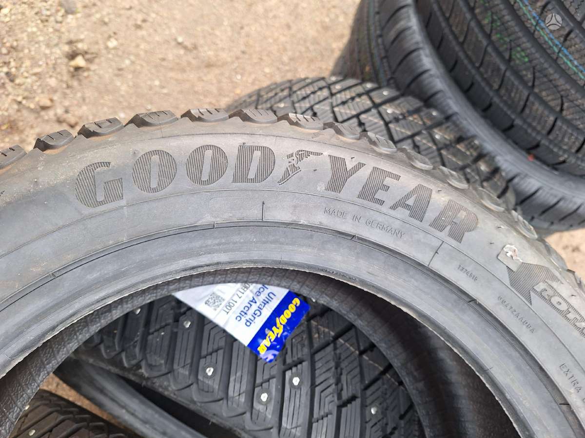 Goodyear, winter 235/50 R17