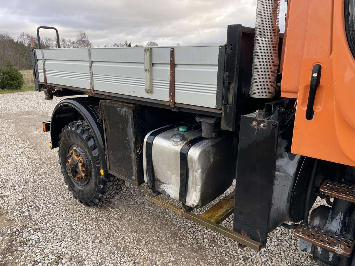Mercedes-Benz Unimog U400, flatbeds