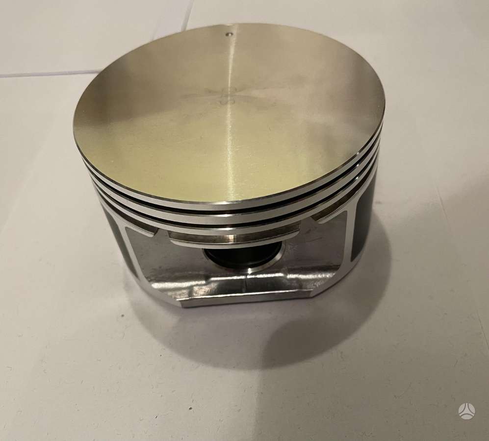 Jeep Grand Cherokee pistons