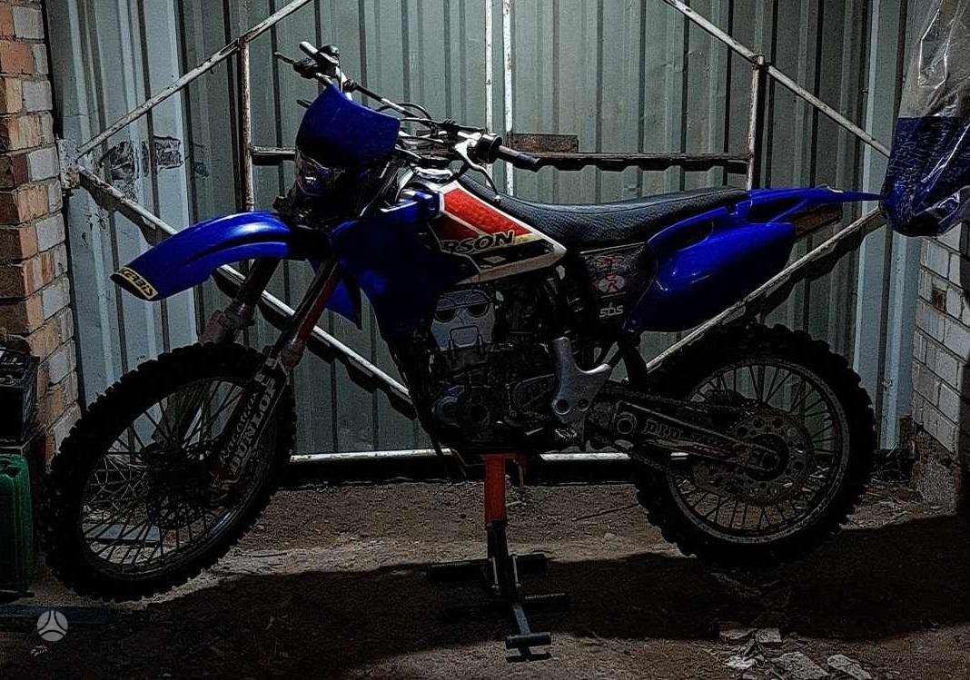 Yamaha WR, krosa / enduro
