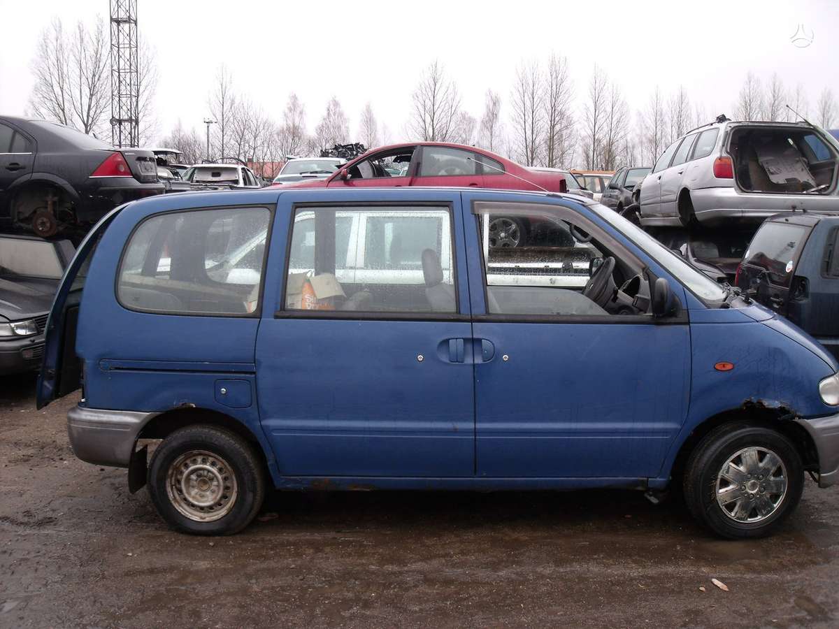 Nissan Serena Dalimis