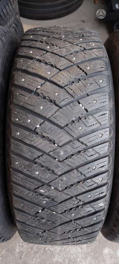 Goodyear, winter 245/65 R17